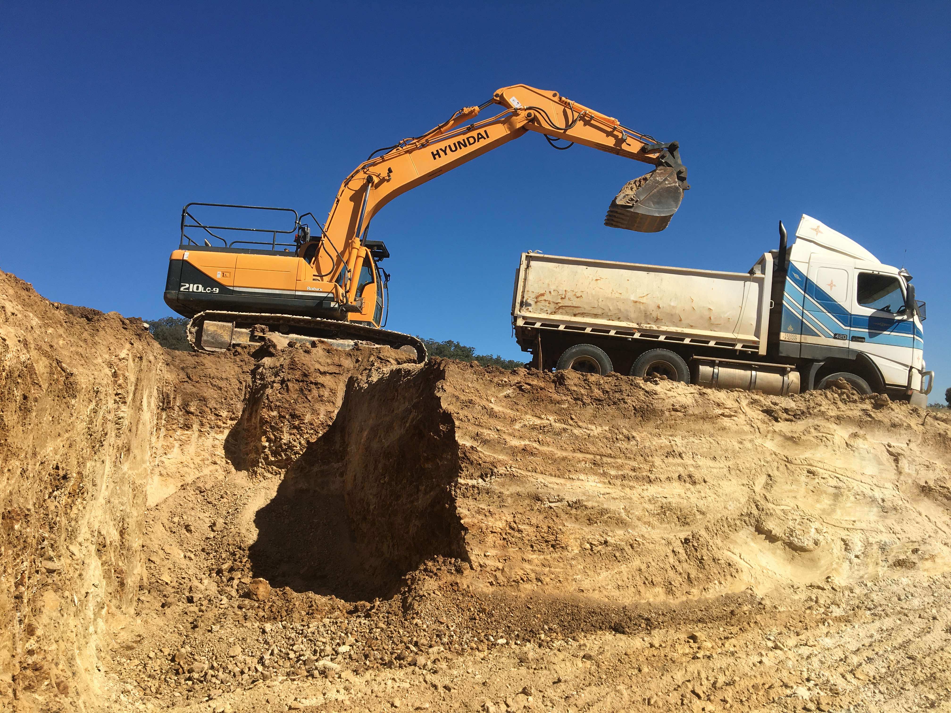Equipment | Diggers Earthmoving & Construction